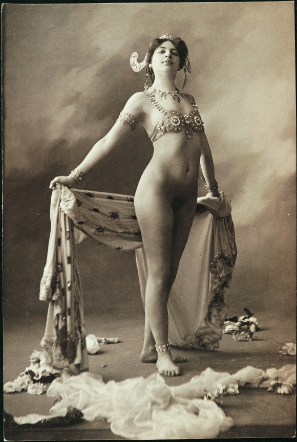 Margaretha_Zelle_alias_Mata_Hari[1]